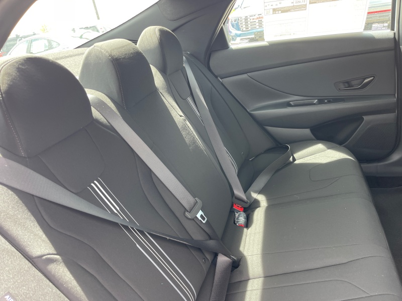 2025 Hyundai Elantra Hybrid