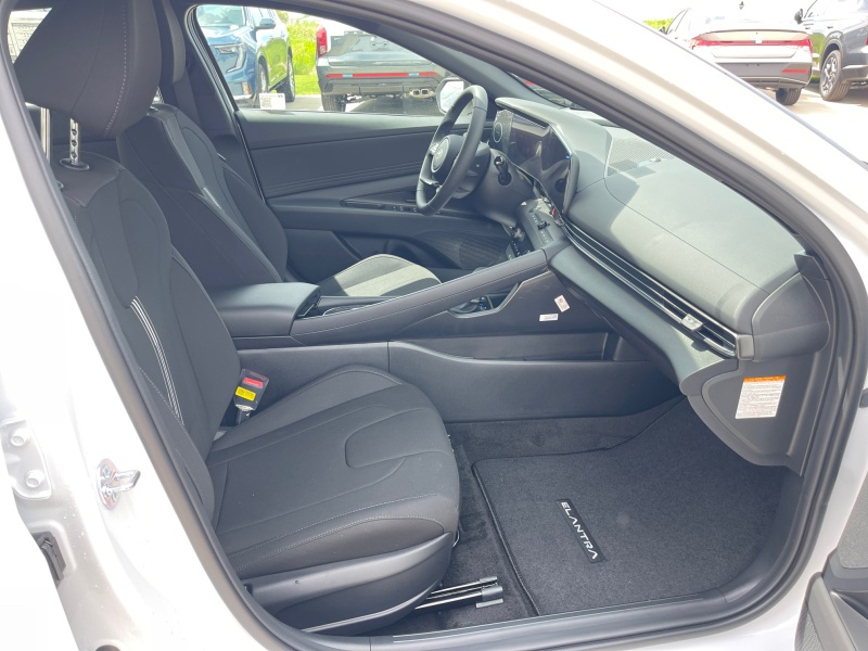 2025 Hyundai Elantra Hybrid