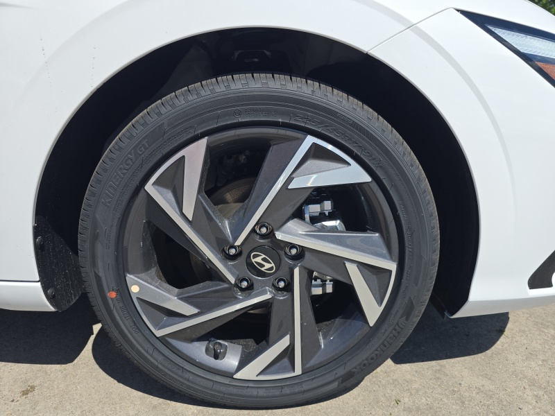 2025 Hyundai Elantra Hybrid
