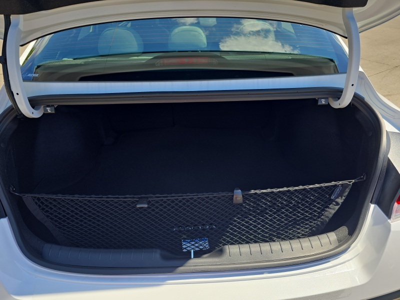 2025 Hyundai Elantra Hybrid