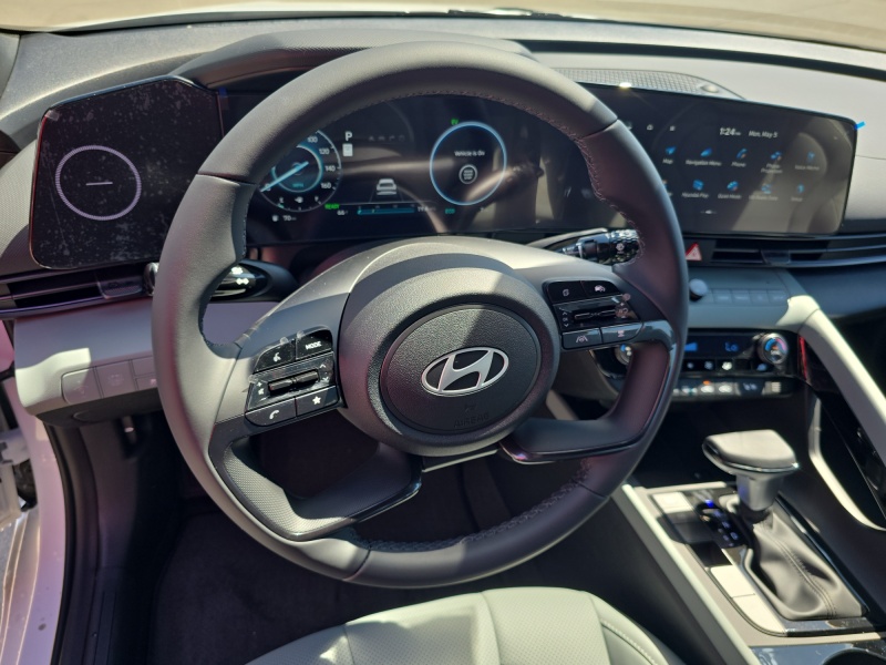2025 Hyundai Elantra Hybrid
