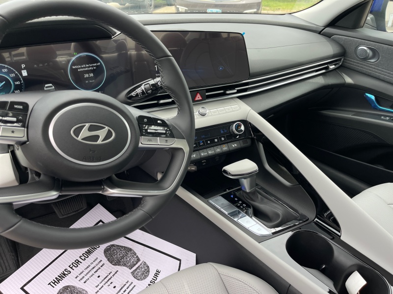 2025 Hyundai Elantra Hybrid
