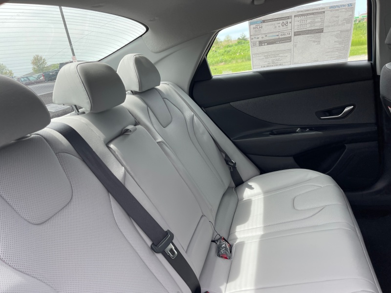2025 Hyundai Elantra Hybrid