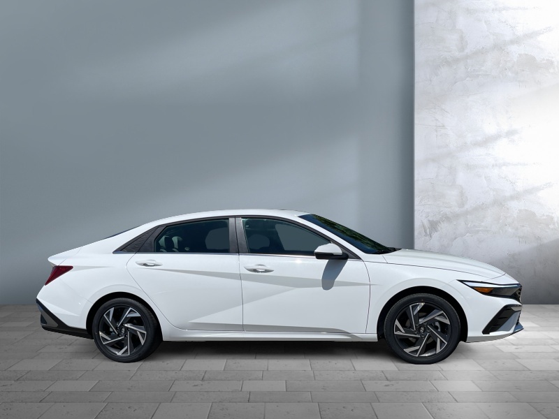 2025 Hyundai Elantra Hybrid