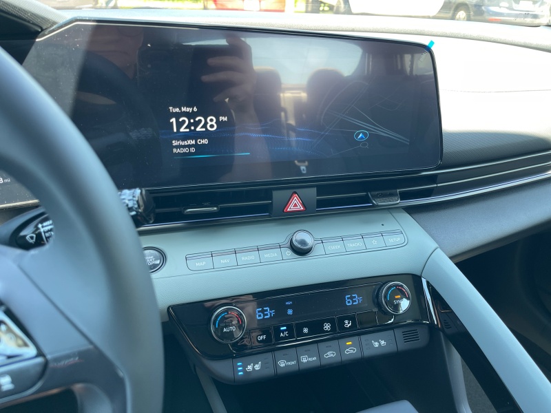 2025 Hyundai Elantra Hybrid