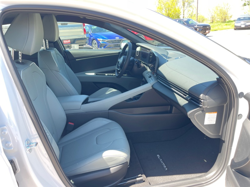 2025 Hyundai Elantra Hybrid
