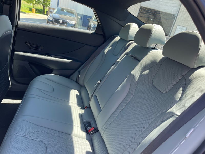 2025 Hyundai Elantra Hybrid