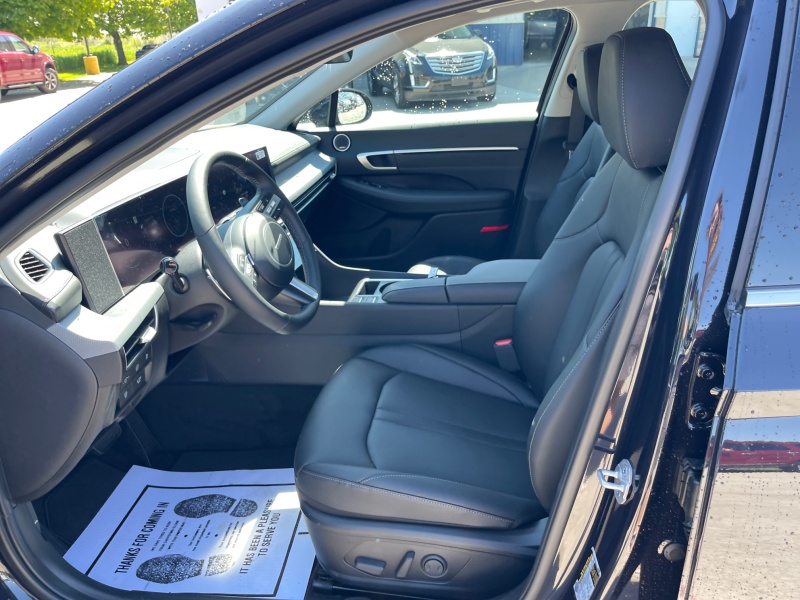 2025 Hyundai Sonata Hybrid
