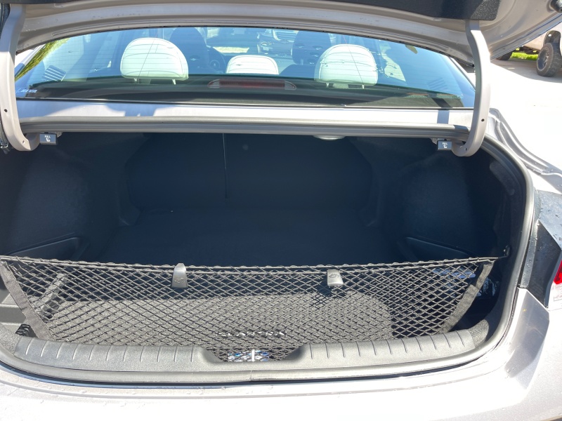 2025 Hyundai Elantra Hybrid