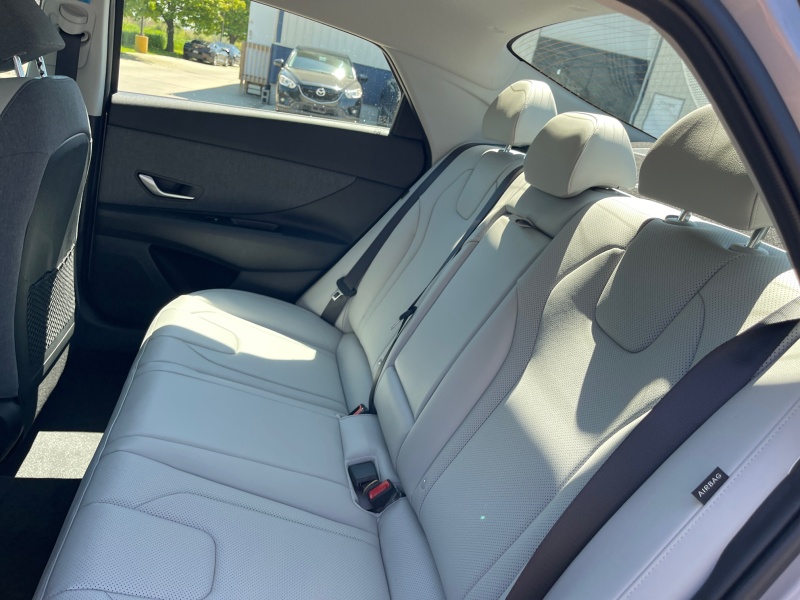 2025 Hyundai Elantra Hybrid