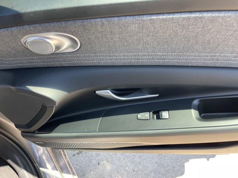 2025 Hyundai Elantra Hybrid