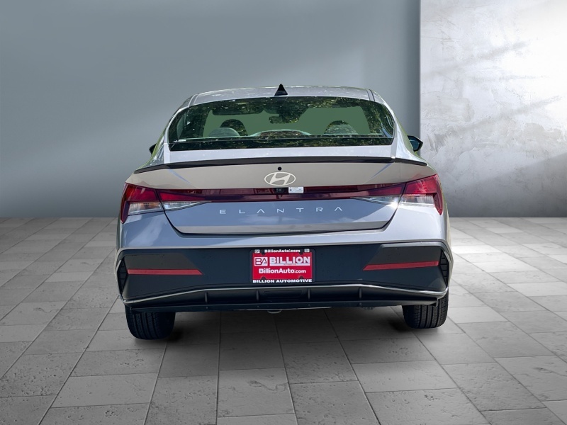 2025 Hyundai Elantra
