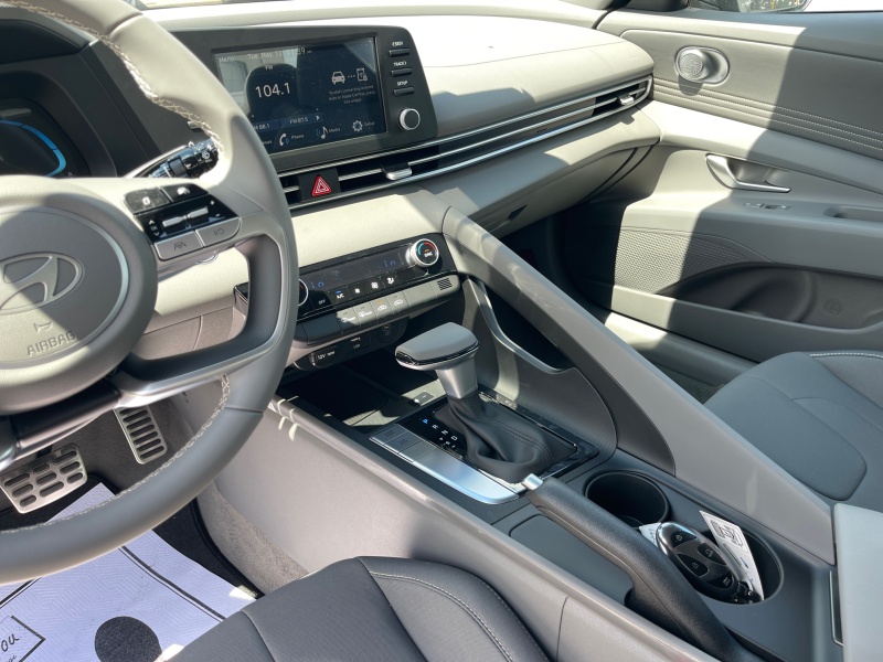 2025 Hyundai Elantra