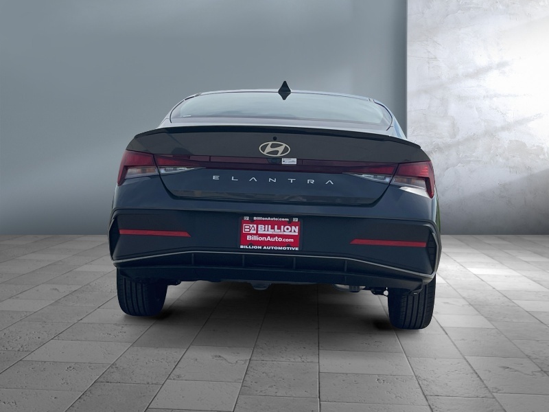2025 Hyundai Elantra