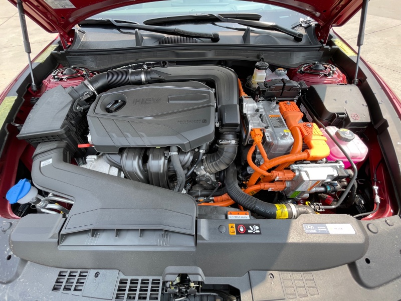 2025 Hyundai Sonata Hybrid
