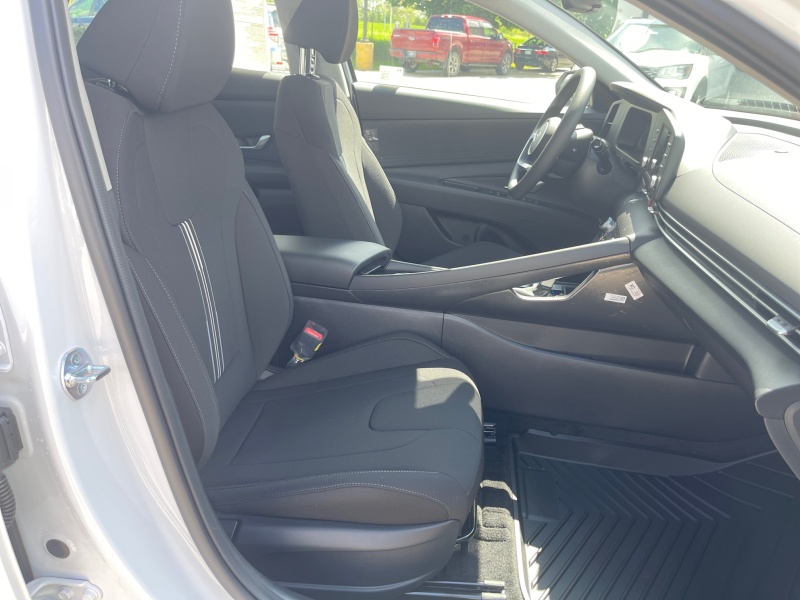 2025 Hyundai Elantra Hybrid