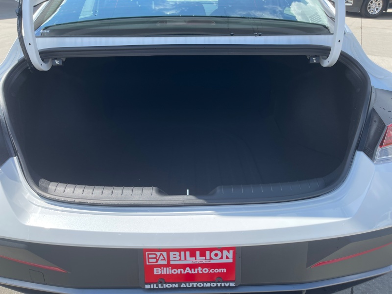 2025 Hyundai Elantra Hybrid