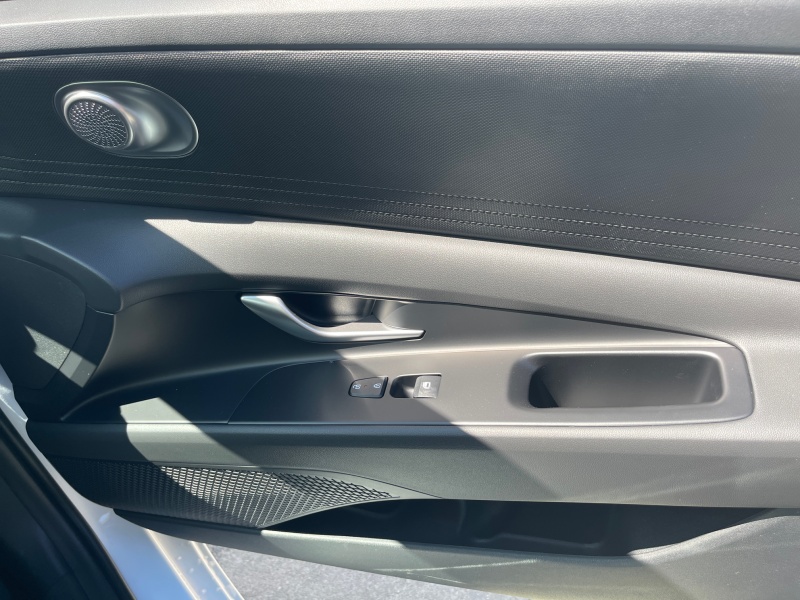 2025 Hyundai Elantra Hybrid