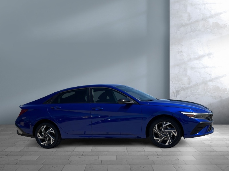 2025 Hyundai Elantra Hybrid