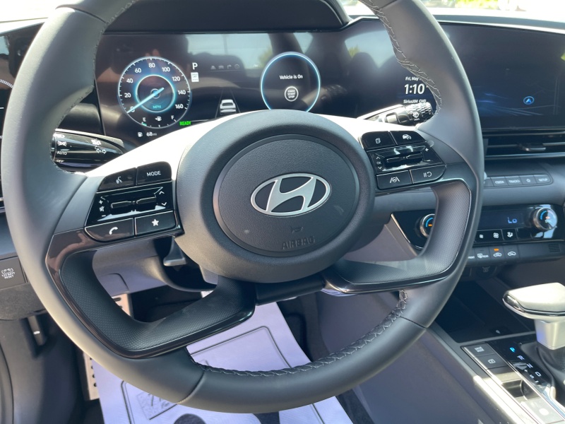 2025 Hyundai Elantra Hybrid
