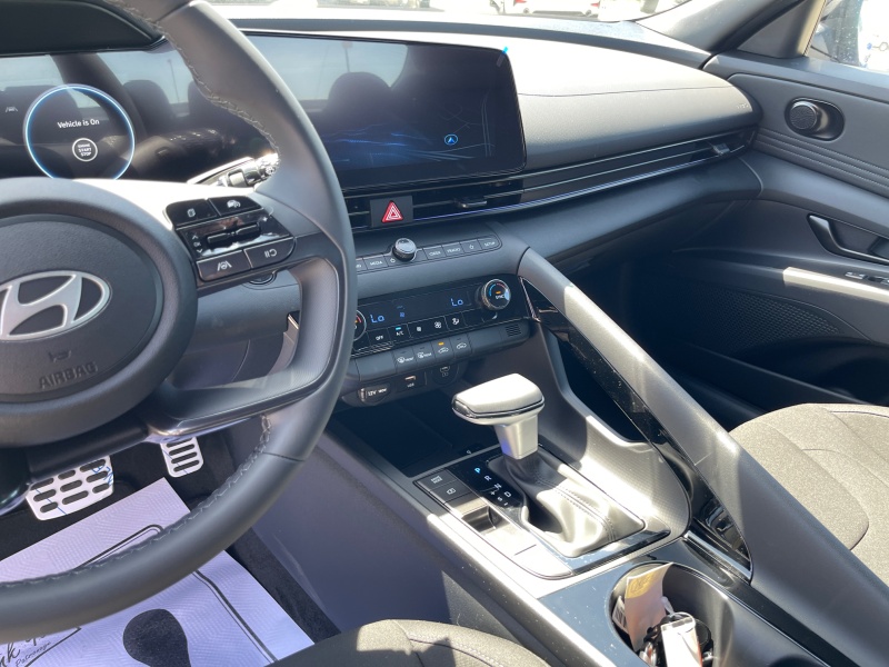 2025 Hyundai Elantra Hybrid