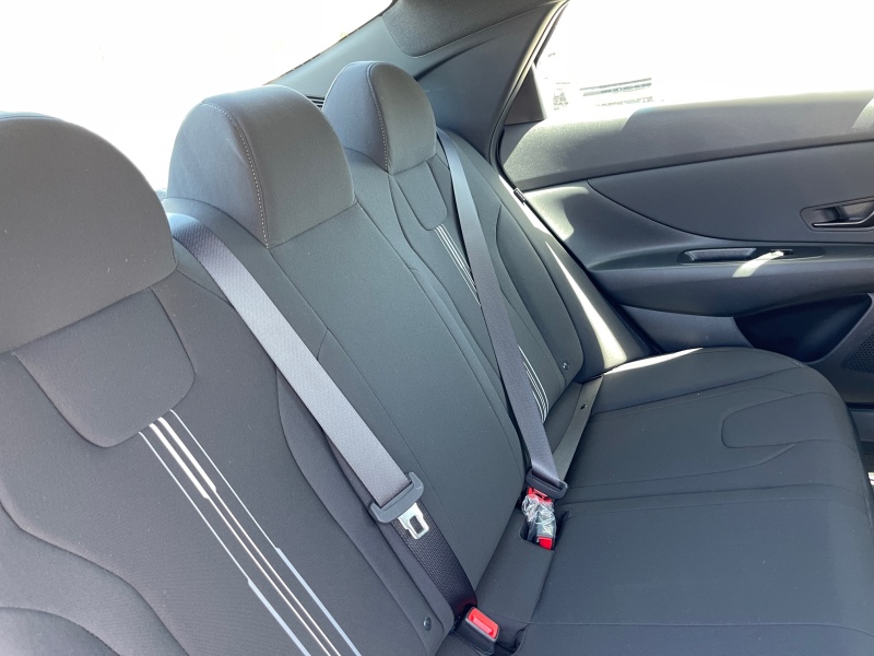 2025 Hyundai Elantra Hybrid