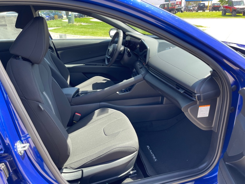2025 Hyundai Elantra Hybrid