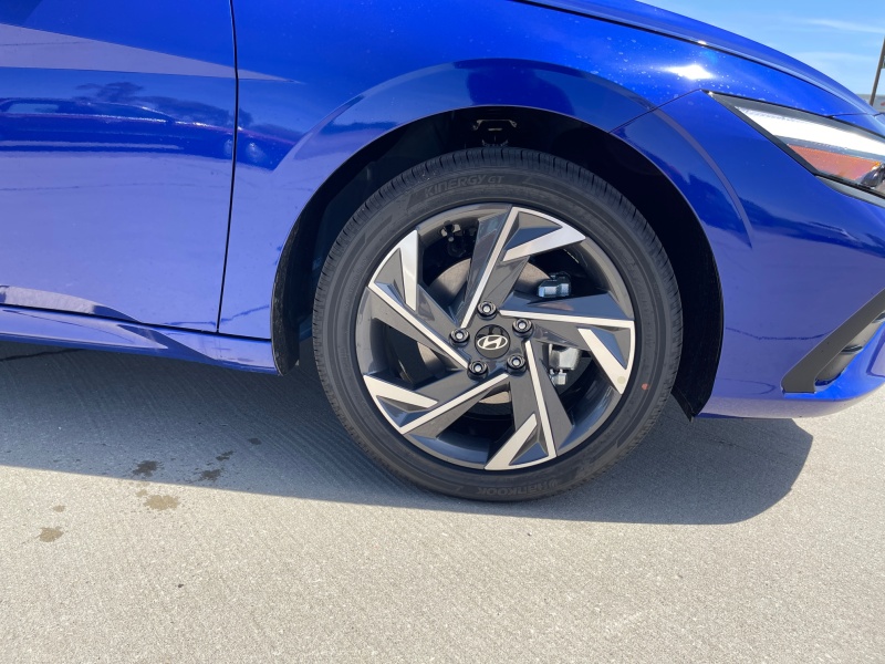 2025 Hyundai Elantra Hybrid