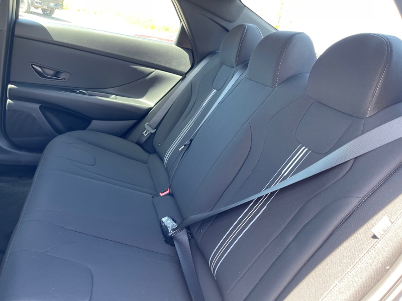 2025 Hyundai Elantra Hybrid