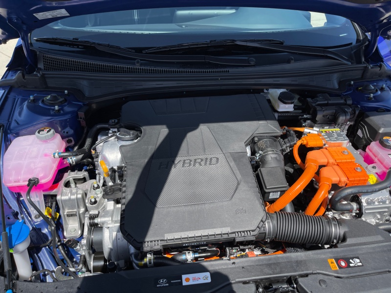 2025 Hyundai Elantra Hybrid