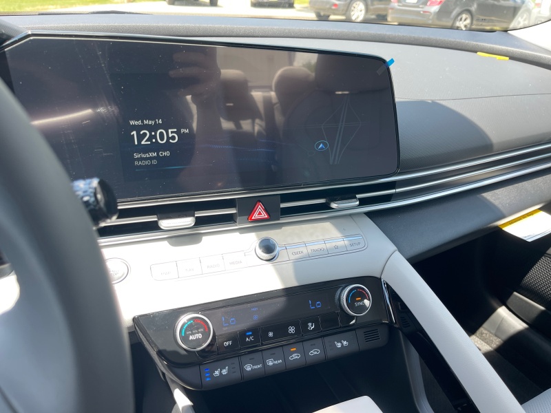 2025 Hyundai Elantra Hybrid