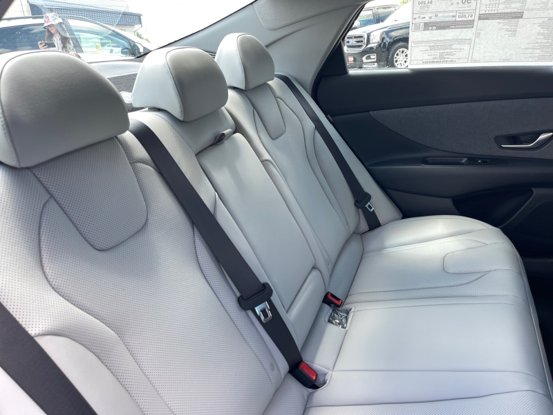 2025 Hyundai Elantra Hybrid