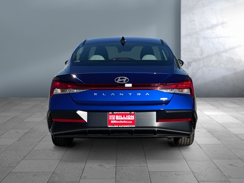 2025 Hyundai Elantra Hybrid