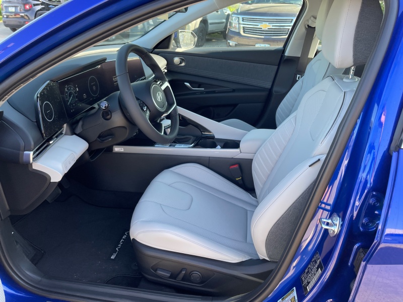2025 Hyundai Elantra Hybrid