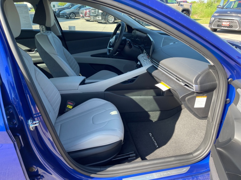 2025 Hyundai Elantra Hybrid