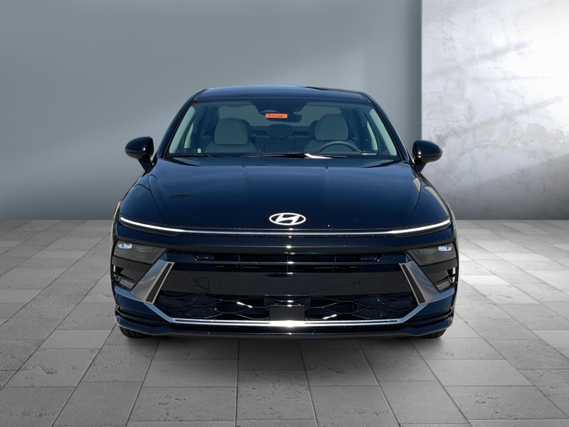 2025 Hyundai Sonata Hybrid