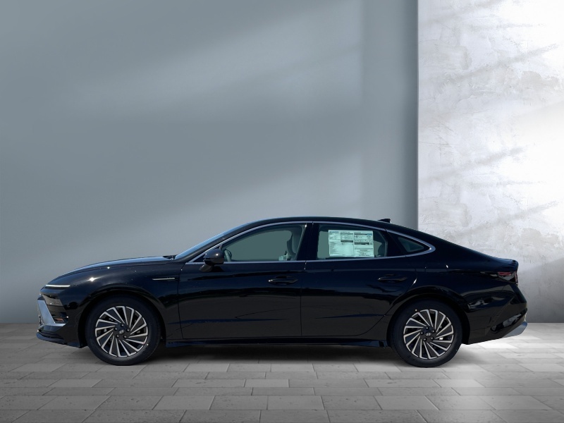 2025 Hyundai Sonata Hybrid