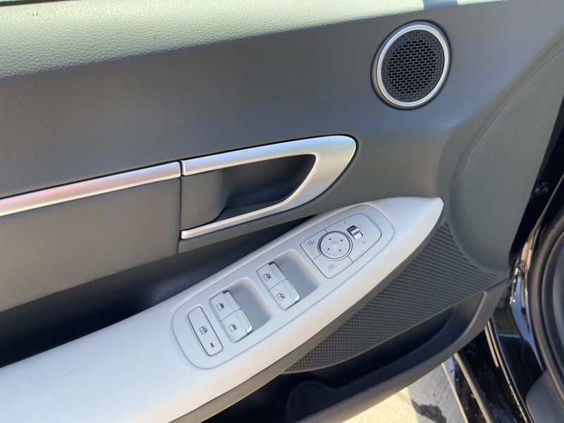 2025 Hyundai Sonata Hybrid