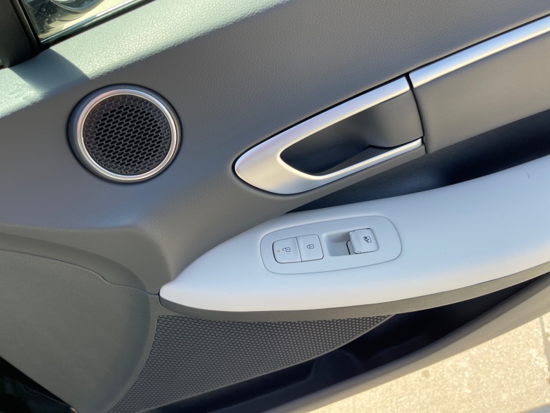 2025 Hyundai Sonata Hybrid