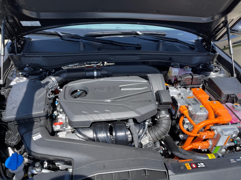 2025 Hyundai Sonata Hybrid