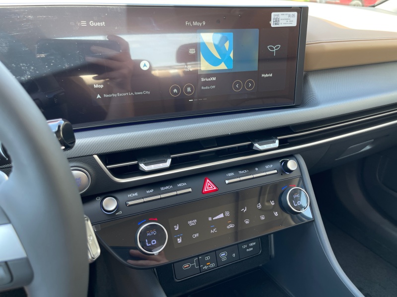 2025 Hyundai Sonata Hybrid