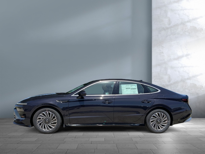 2025 Hyundai Sonata Hybrid