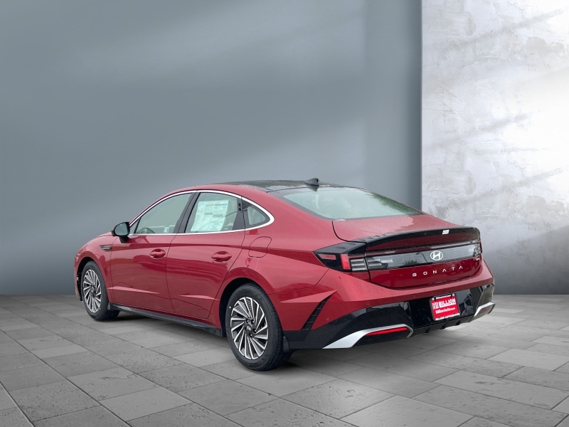 2025 Hyundai Sonata Hybrid