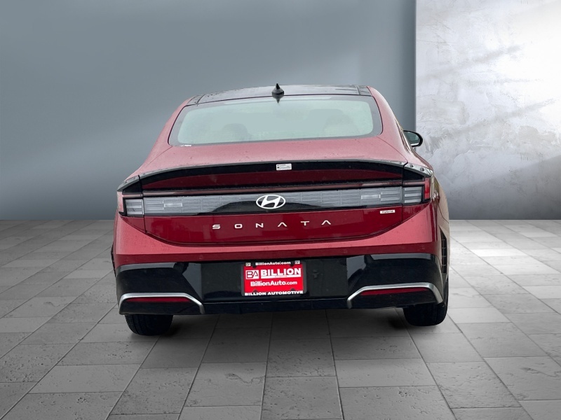 2025 Hyundai Sonata Hybrid