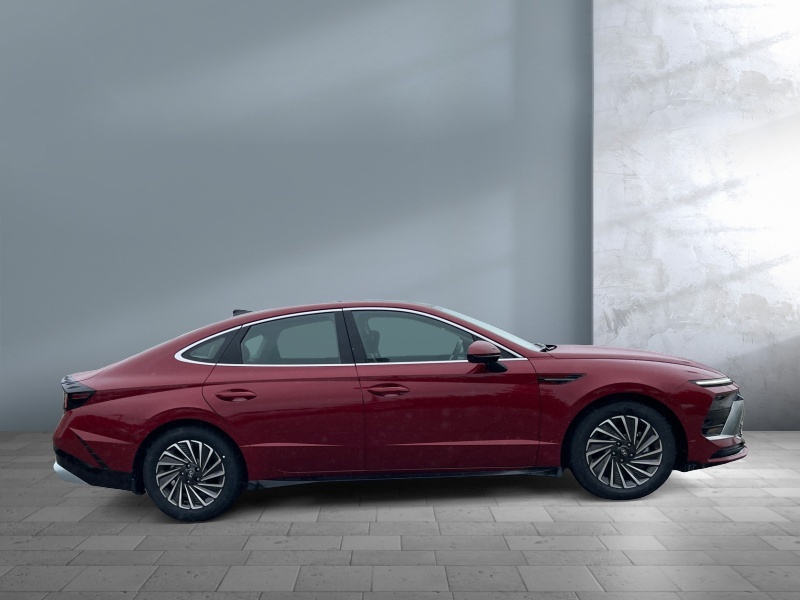 2025 Hyundai Sonata Hybrid