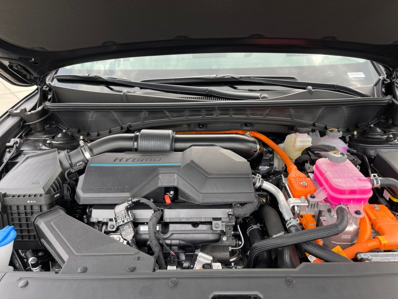 2025 Hyundai Tucson Hybrid