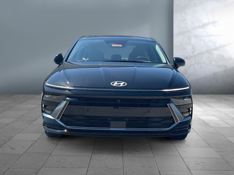 2025 Hyundai Sonata Hybrid