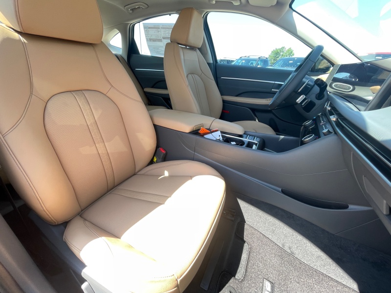 2025 Hyundai Sonata Hybrid