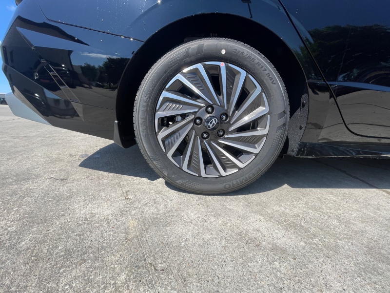 2025 Hyundai Sonata Hybrid