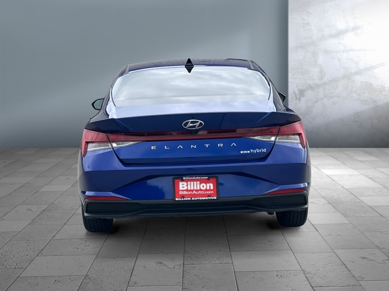 2022 Hyundai Elantra Hybrid